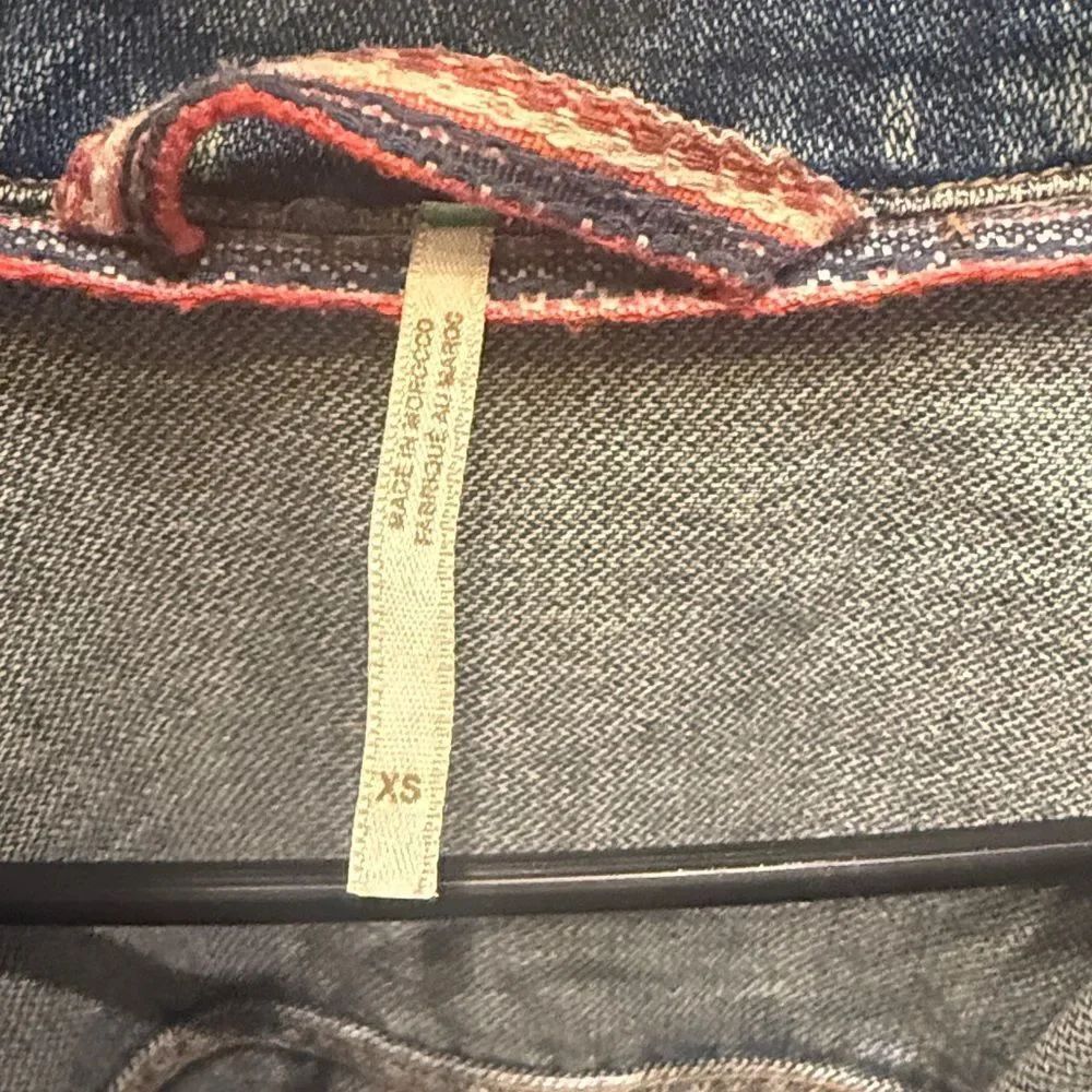 Free People Ramona Trucker Denim Jean Jacket XS - Picture 3 of 3